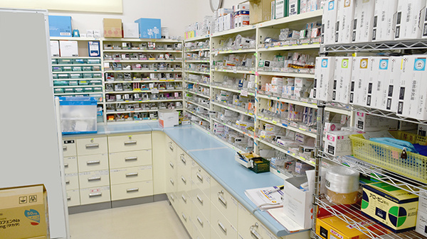ひまわり薬局　富士見店の調剤室