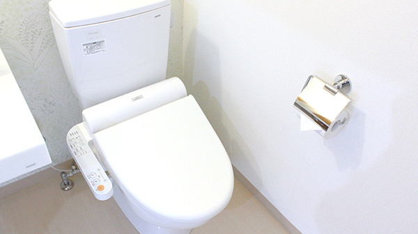 にじいろ薬局のお手洗い