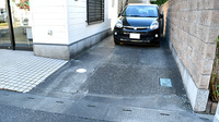 リリー薬局の駐車場