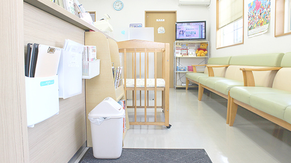 ポピー薬局の待合スペース