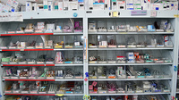 中央薬局　結城店の薬棚