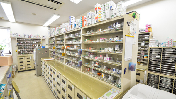 エムケイ薬局　かしわざき店の調剤室