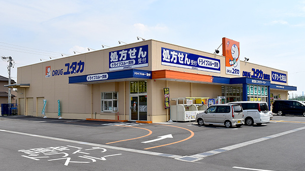 ユタカ薬局　南陽のドライブスルー