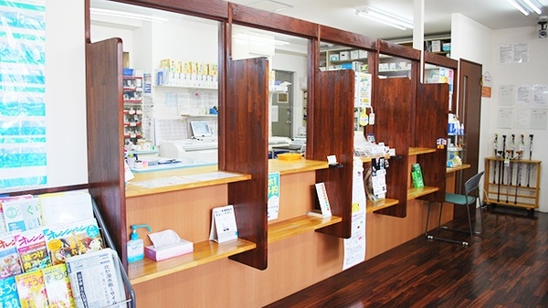 裕生堂薬局　荒江店の受付/カウンター