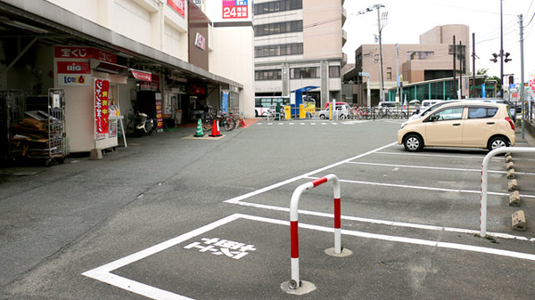 裕生堂薬局　干隈店の駐車場