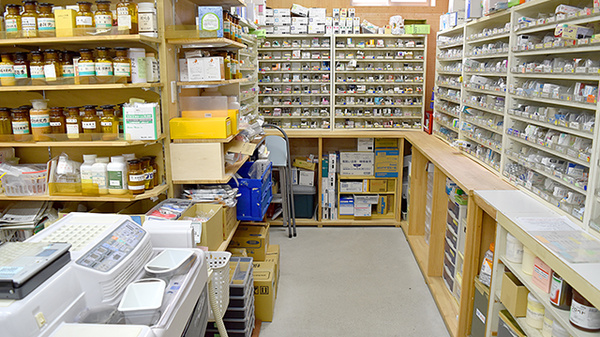 平岡回生堂薬局富田店の調剤室