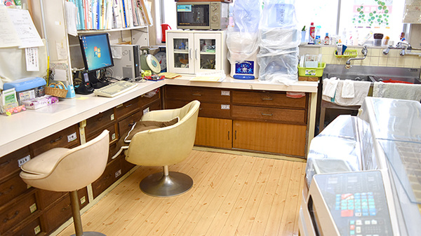 平岡回生堂薬局あかつき店の調剤室