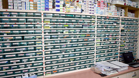サンテ薬局大丸店の薬棚