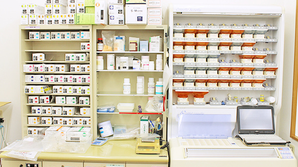 南山堂薬局　雄踏店の調剤室