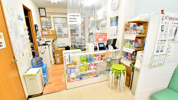幸生堂薬局 藤井寺岡店の受付/カウンター