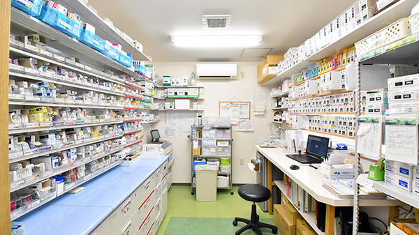 幸生堂薬局 汐の宮店の調剤室