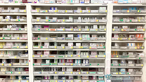 薬棚