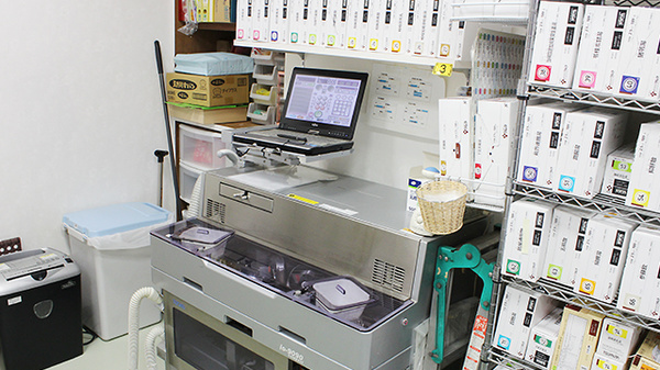大賀薬局　中呉服町店の調剤器具