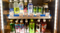 大賀薬局　博多駅前４丁目店の飲食物