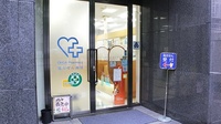 大賀薬局　北天神店の入口