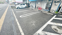 大賀薬局　市立病院前店の駐車場