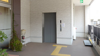 大賀薬局　姪浜駅前店のエレベーター