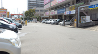 大賀薬局　姪浜駅前店の駐車場