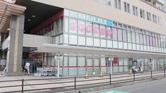 大賀薬局　薬院大通り店の外観