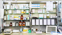 大賀薬局　野芥調剤店の薬棚