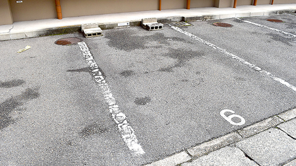 塩釜調剤薬局の駐車場