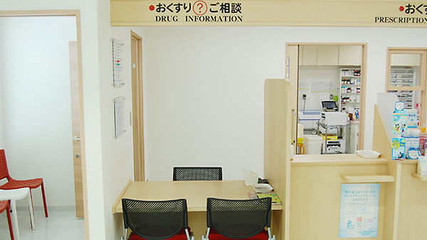 ミント薬局　せせらぎ店の受付/カウンター