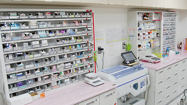 ミント薬局　せせらぎ店の調剤室