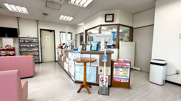 岸岡調剤薬局の受付/カウンター