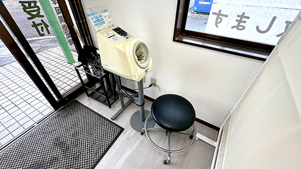 岸岡調剤薬局の血圧計