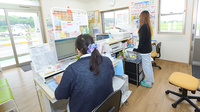 かしわの薬局の作業風景