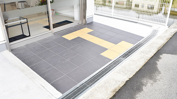 サン薬局　高田南店のバリアフリー設備