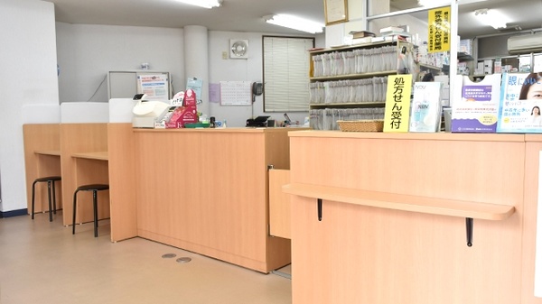アハト調剤薬局の受付/カウンター