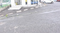南せのうえ薬局の駐車場