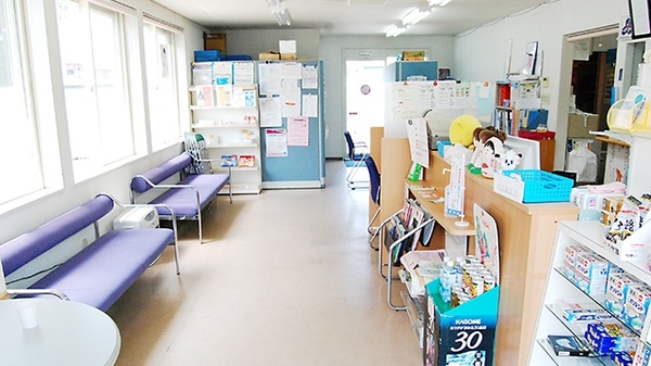 コスモ調剤薬局　太田町店の待合スペース