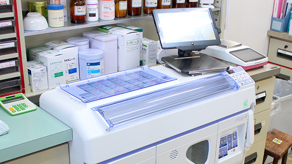コスモ調剤薬局　天童店の調剤器具