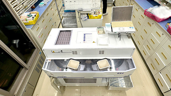日本調剤　プロペ通り薬局の調剤器具