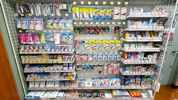 薬局トモズ航空公園店の雑貨品
