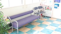コスモ調剤薬局　本宮南店の待合スペース