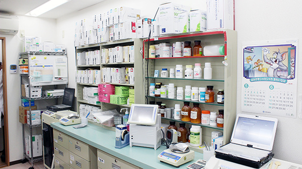 コスモ調剤薬局　西池店の調剤室