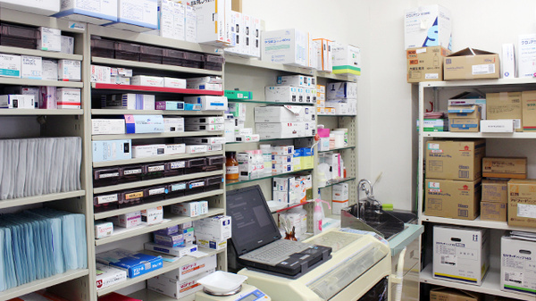 コスモ調剤薬局　南矢野目店の調剤室