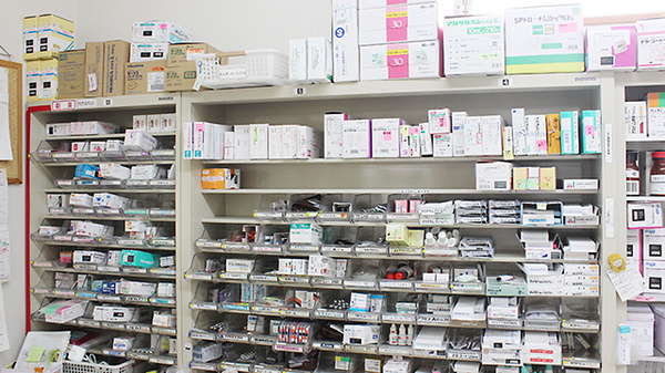 げんじろう調剤薬局　泉店の薬棚