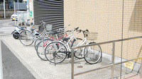 コスモ調剤薬局　日吉店の駐輪場
