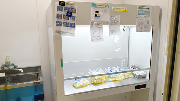 山本保健薬局（大阪府岸和田市）の無菌調剤室完備