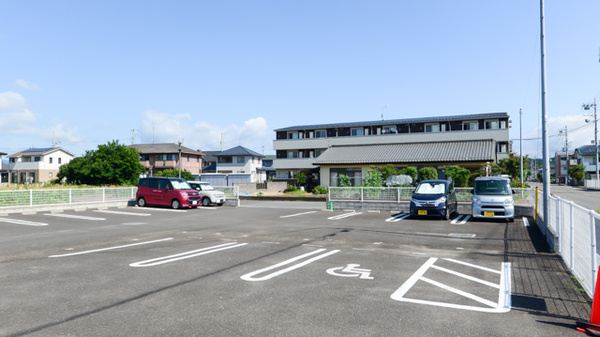 クオール薬局　福島黒岩店の駐車場