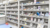 ハッピー薬局　末広店の薬棚