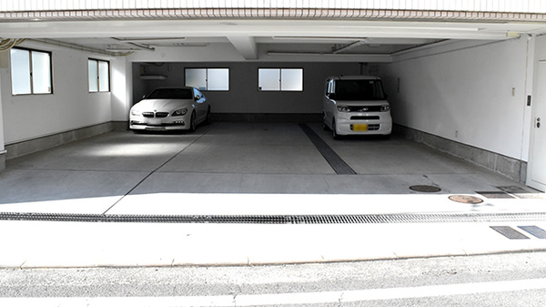 ハッピー薬局　末広店の駐車場