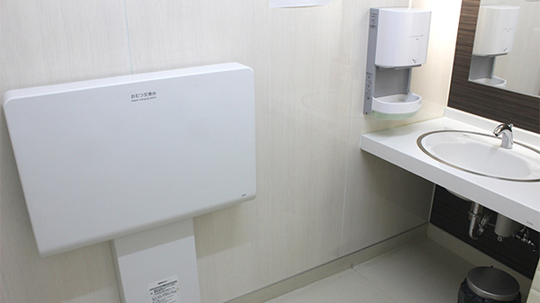 調剤薬局ツルハドラッグ　郡山駅東店のキッズ用設備