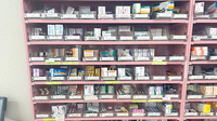 友愛薬局　下館店の薬棚