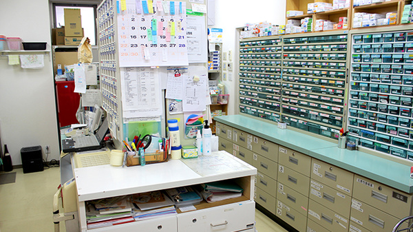ハヤシ薬局　米沢駅前店の調剤室