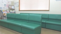 笹菊薬品株式会社　みどり台調剤薬局の待合スペース